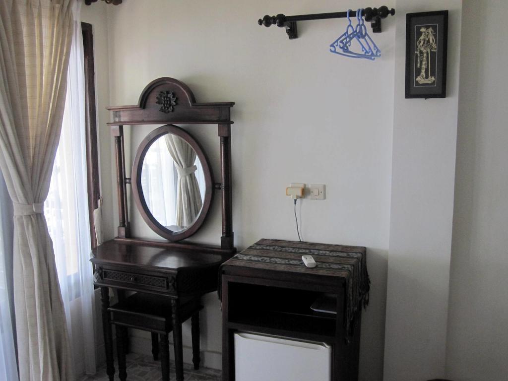 Galang Kangin Bungalows Amed Habitación foto